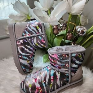 Ugg Classic Mini Tiger Flower Women boots new